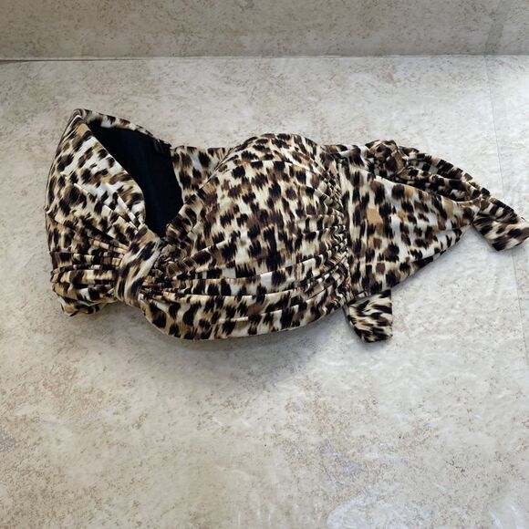 CARMEN MARC VALVO ZANZITAR SHIRRED BANDEAU IN LEOPARD PRINT - Picture 6 of 8